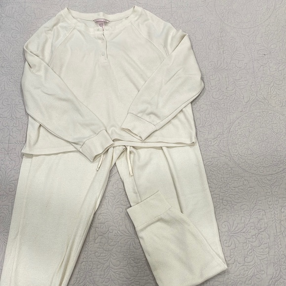 Victoria Secret Waffle Pajama Set - Picture 2 of 2